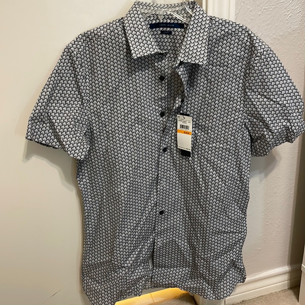 New Perry Ellis Button down shirt (slim fit)